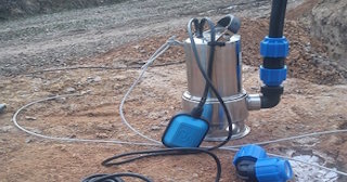 Установка дренажного насоса в Североуральске - услуги от СантехДомСву, расценки от 3171 рублей